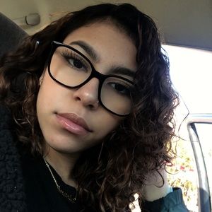 Meet your Posher, Giana